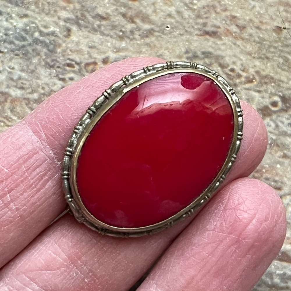 Antique Czechoslovakian Red Slag Glass Brooch - Picture 5 of 12